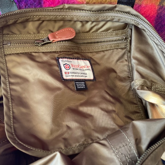 Red Canoe P-40 Spitfire Helmet Bag (strap plus handle and zipped closure) - Picture 3 of 3